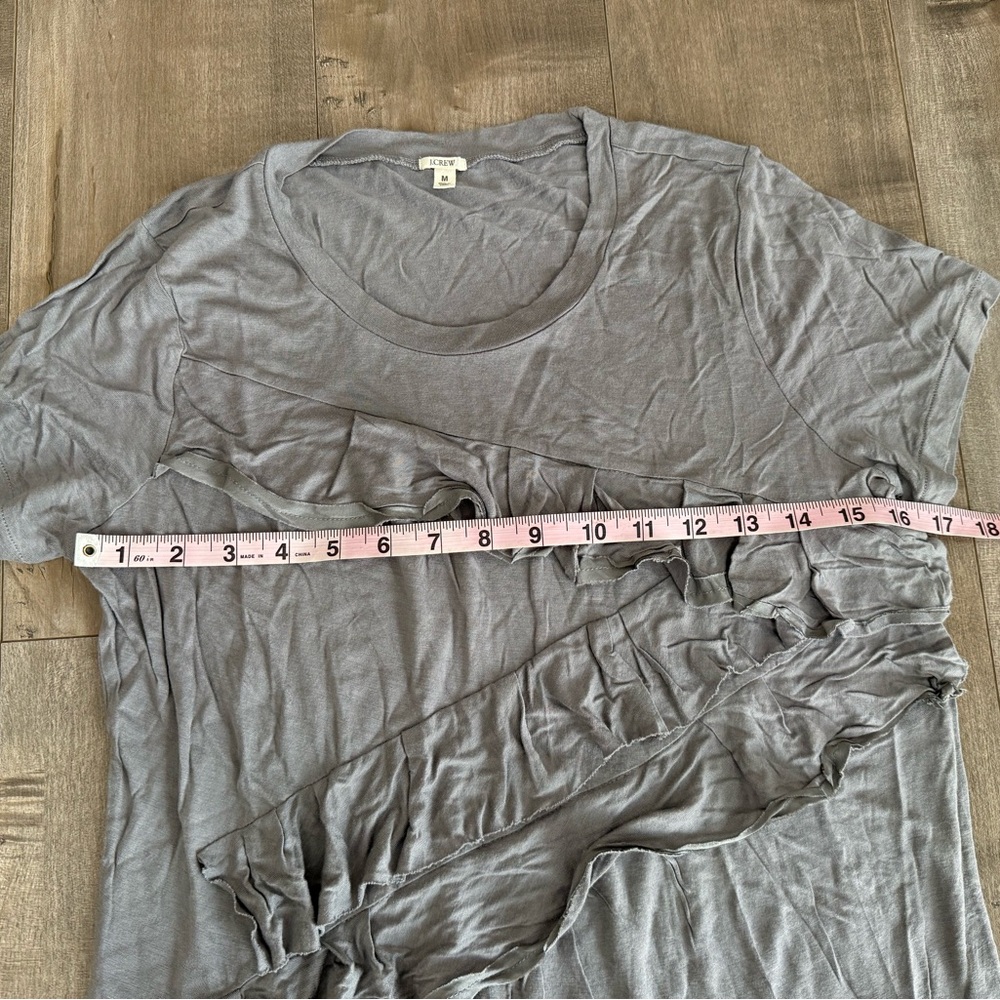 Lot of 2 J Crew Shirts Women Medium Cascading Ruffles Gray Short Sleeve Tank Top - Picture 11 of 12